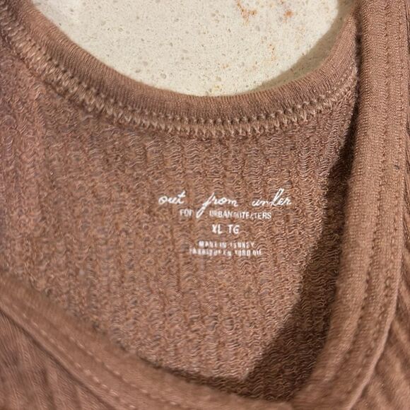 Out from Under ribbed cropped tank SZ Xlarge - Picture 3 of 5